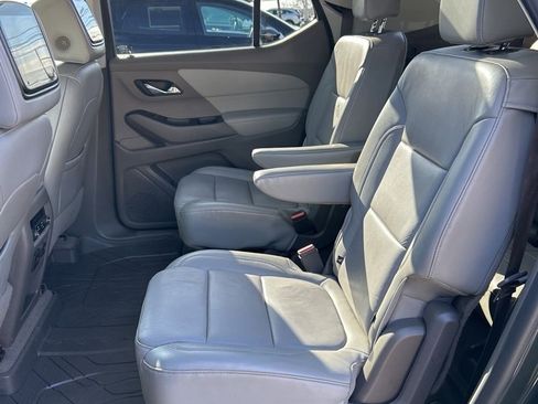 Used 2019 Chevrolet Traverse Premier w/ LPO, Floor Liner Package image 17