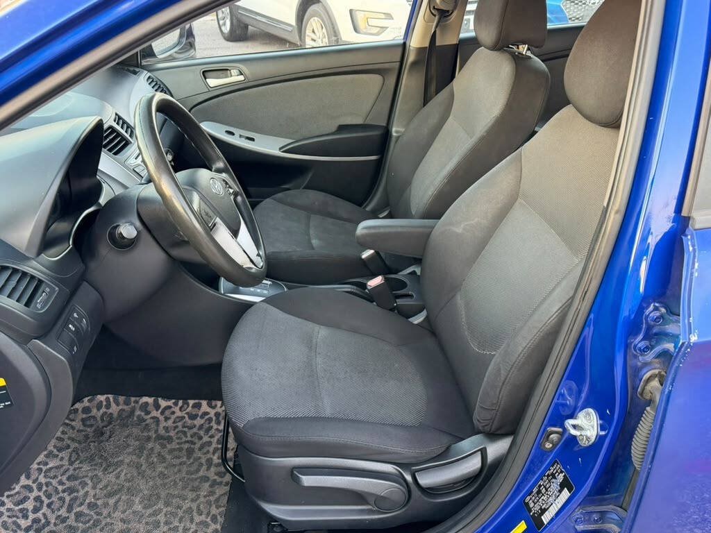 Used 2012 Hyundai Accent GS FWD image 18