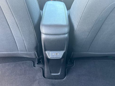 Used 2022 Chevrolet Bolt EUV LT image 25