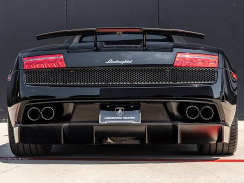 Used 2012 Lamborghini Gallardo LP 570-4 Performante AWD/4WD image 7