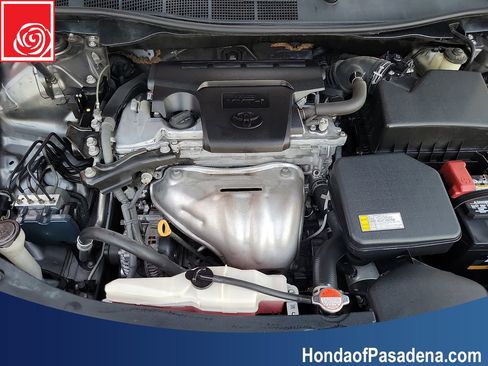 Used 2016 Toyota Camry SE image 28