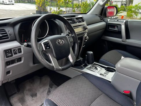 Used 2012 Toyota 4Runner SR5 w/ Convenience Pkg AWD/4WD image 11