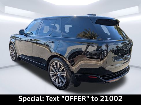 Used 2023 Land Rover Range Rover SE image 5