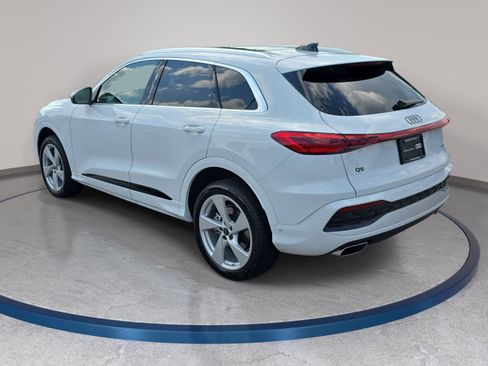 Certified 2025 Audi Q5 Premium w/ Premium Plus AWD/4WD image 7