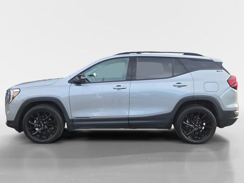 Used 2024 GMC Terrain SLT w/ Elevation Edition image 2