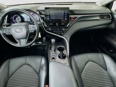 Used 2022 Toyota Camry SE w/ Cold Weather Package image 24