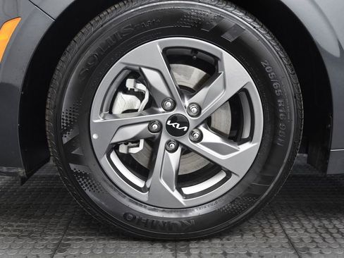 Used 2024 Kia K5 LXS image 8