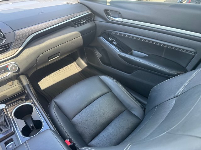 Used 2022 Nissan Altima 2.5 SL FWD image 24
