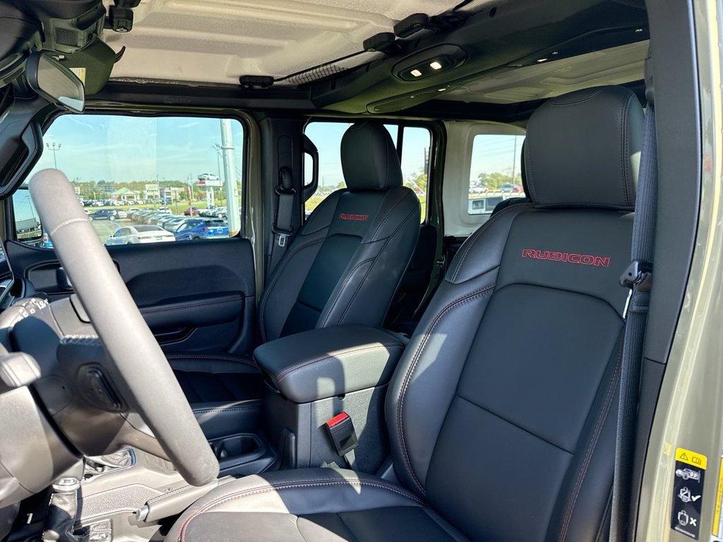 Used 2026 Jeep Wrangler Unlimited Rubicon AWD/4WD image 21