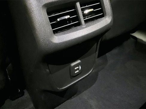 Certified 2024 Chevrolet Equinox LT image 26