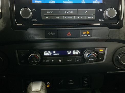 Used 2023 Nissan Frontier SV w/ Technology Package image 23