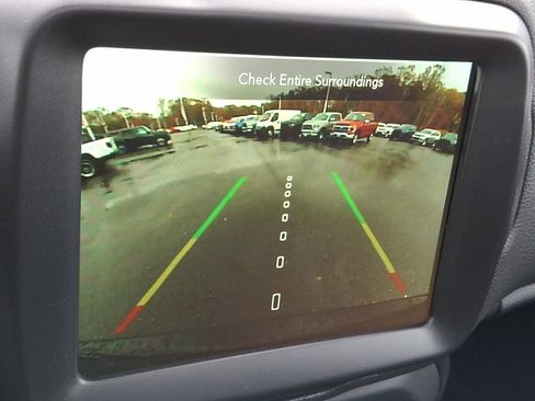 Used 2023 Jeep Renegade Latitude w/ Sun & Fun Group image 17