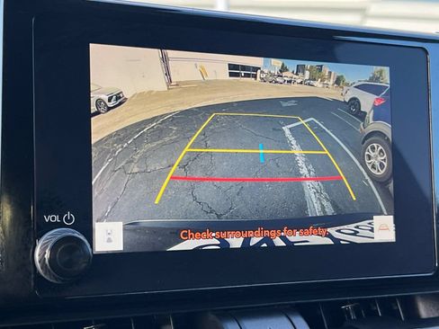 Used 2024 Toyota RAV4 XLE FWD image 26