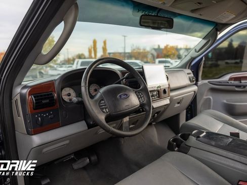 Used 2006 Ford F250 Lariat image 26