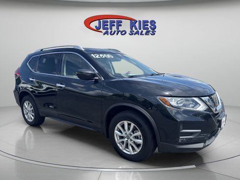 Used 2017 Nissan Rogue SV AWD/4WD image 3