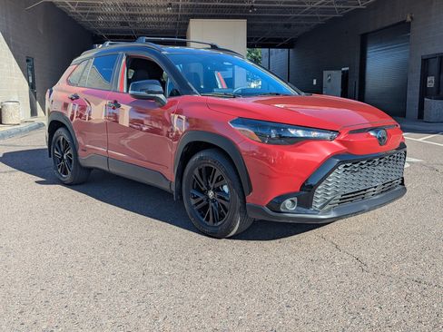 Used 2024 Toyota Corolla Cross SE w/ Moonroof Package image 35