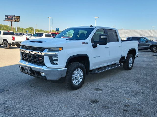 Used 2023 Chevrolet Silverado 2500 LT w/ Convenience Package AWD/4WD image 4