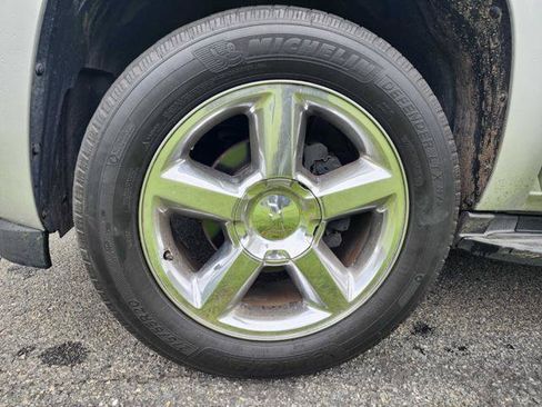 Used 2013 Chevrolet Tahoe LTZ AWD/4WD image 9