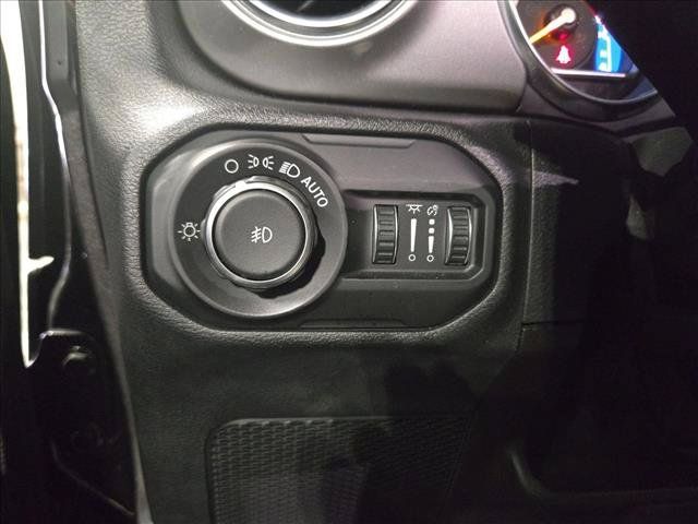 Used 2021 Jeep Wrangler Unlimited Sahara w/ Safety Group AWD/4WD image 22