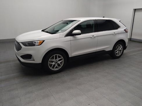 Used 2024 Ford Edge SEL image 2