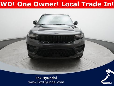 Used 2022 Jeep Grand Cherokee Altitude image 11