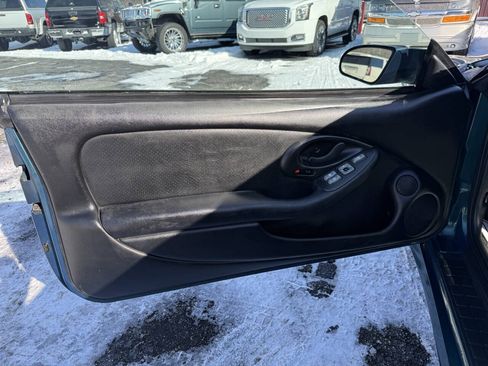 Used 2001 Pontiac Firebird Trans Am RWD image 14