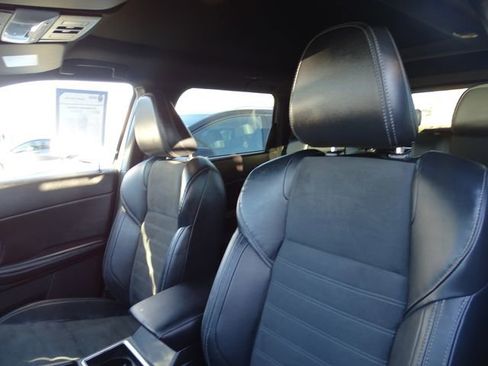 Used 2022 Mitsubishi Outlander SE image 7