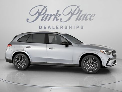 Certified 2025 Mercedes-Benz GLC 300 4MATIC w/ AMG Line image 27