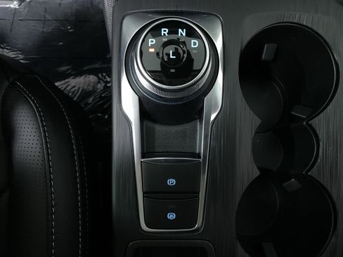 New 2025 Ford Escape SE w/ PHEV Premium Package image 32