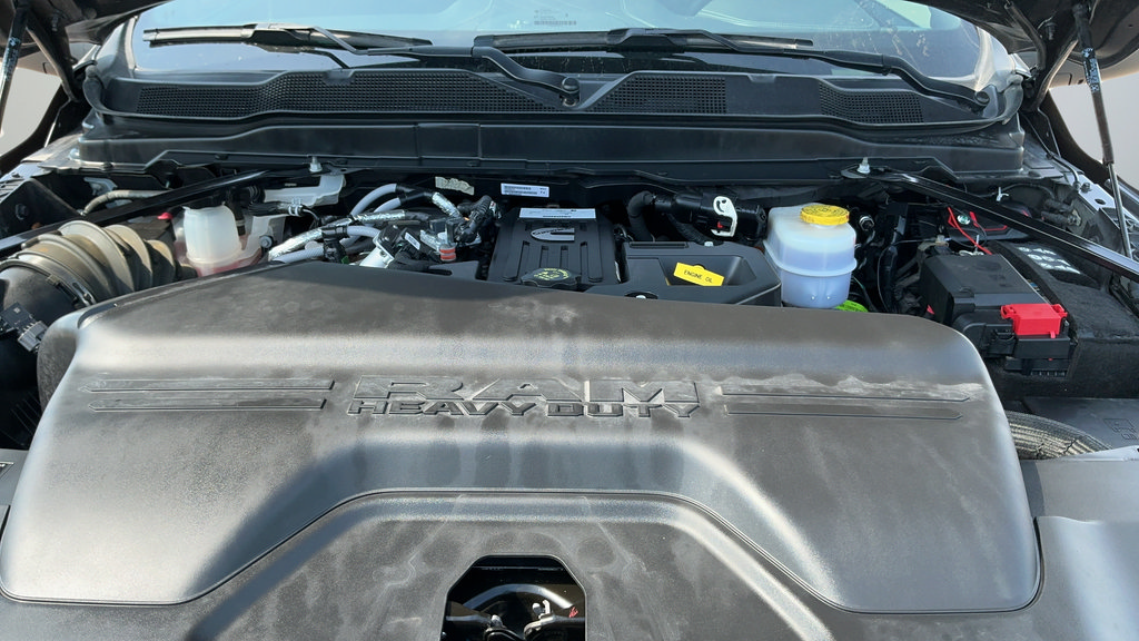 Used 2025 RAM 2500 Limited AWD/4WD image 23