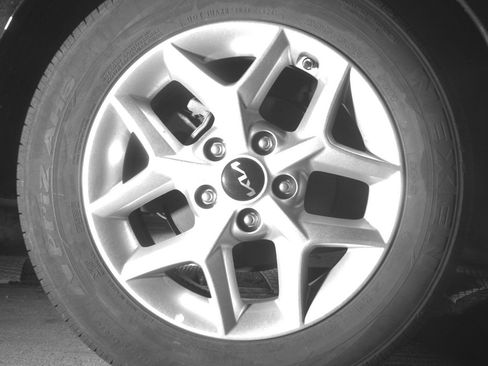 Used 2025 Kia Soul LX w/ LX Technology Package FWD image 15