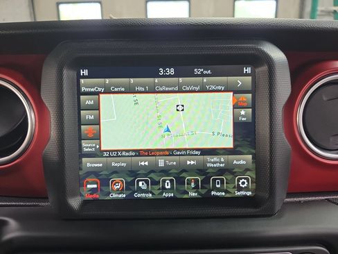 Used 2023 Jeep Gladiator Rubicon w/ Trailer Tow Package AWD/4WD image 21