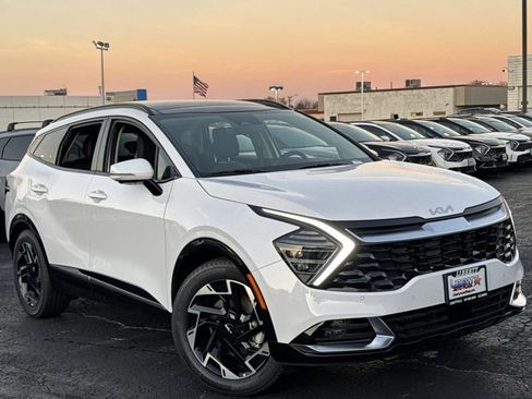 New 2025 Kia Sportage SX image 2