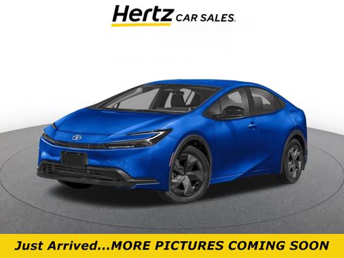 Used 2025 Toyota Prius LE FWD image 1