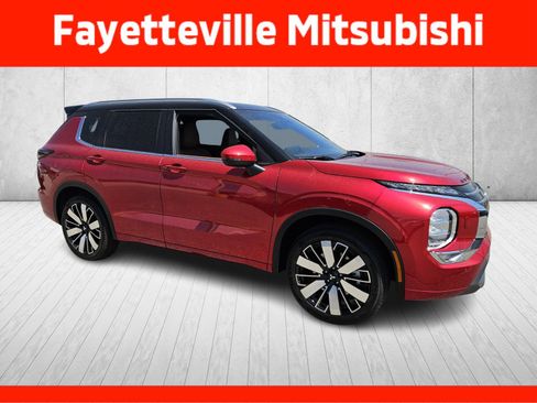 New 2026 Mitsubishi Outlander SEL AWD/4WD image 1