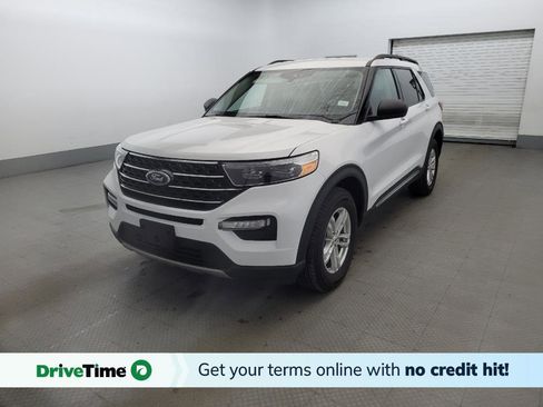 Used 2023 Ford Explorer XLT w/ Equipment Group 202A image 1