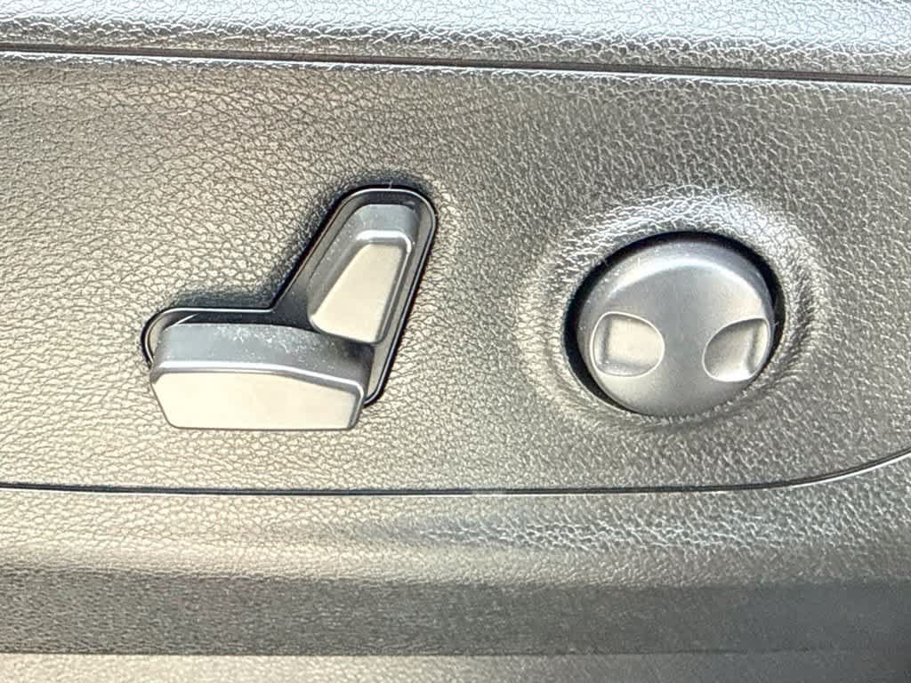 Used 2022 RAM 1500 Big Horn AWD/4WD image 17