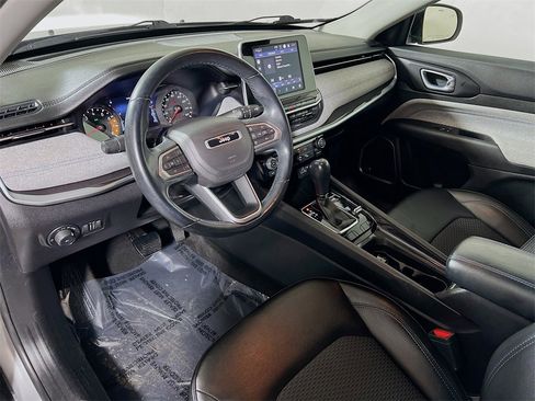 Used 2022 Jeep Compass Latitude w/ Sun and Sound Group image 10