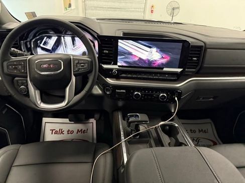 New 2026 GMC Sierra 1500 SLT w/ SLT Premium Plus Package AWD/4WD image 17