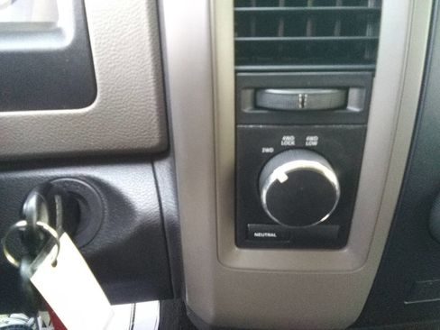 Used 2012 RAM 3500 ST w/ Chrome Appearance Group image 21