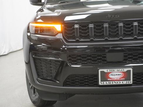 New 2026 Jeep Grand Cherokee L 4WD image 6