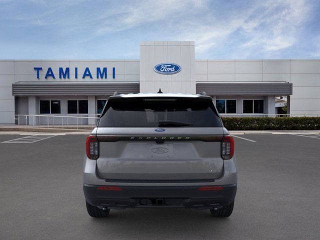 New 2026 Ford Explorer Active AWD/4WD image 5