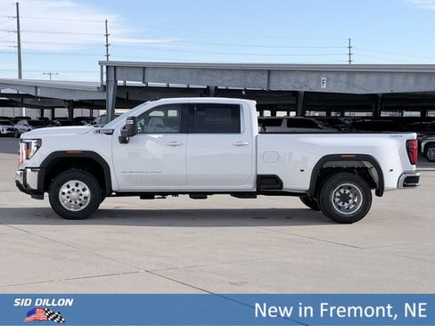 New 2026 GMC Sierra 3500 SLE image 8
