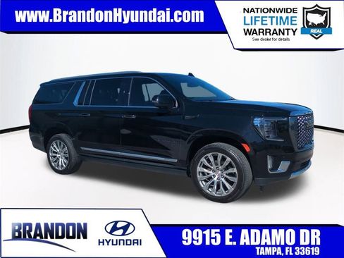 Used 2023 GMC Yukon XL Denali image 1