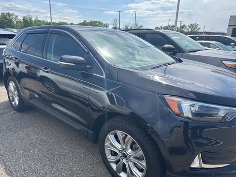 Used 2022 Ford Edge Titanium AWD/4WD image 26