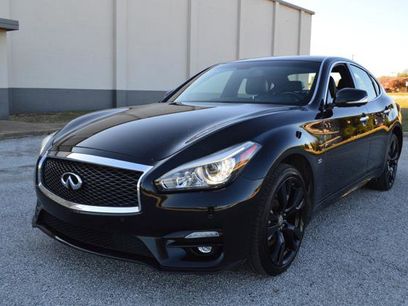 Used 2015 INFINITI Q70 3.7 w/ Sport Package