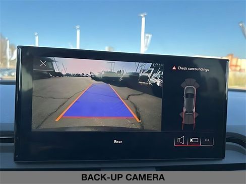 Used 2023 Audi Q5 2.0T Premium w/ Convenience Package image 30