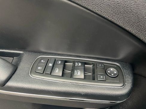 Used 2014 Dodge Charger SXT image 26