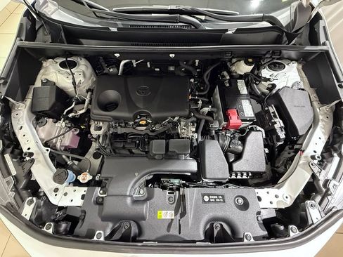 Used 2022 Toyota RAV4 XLE w/ Convenience Package AWD/4WD image 10