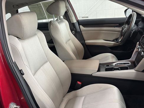 Used 2019 Honda Accord EX image 23